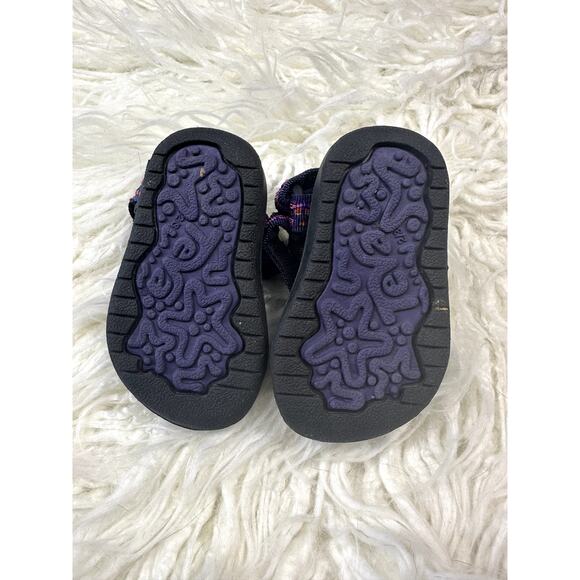 Toddler Teva Sandals - Size 2/3 - Excellent Condition - Picture 3 of 4